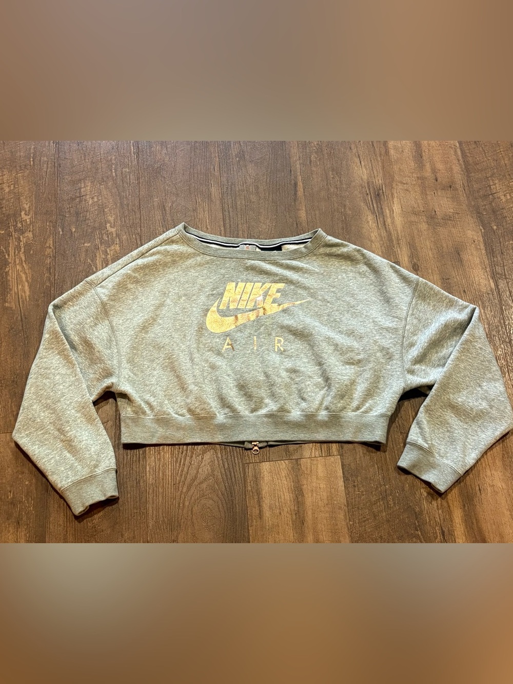 Nike Grey Cropped Sweatshirt with Rose Gold Logo - Picture 2 of 7